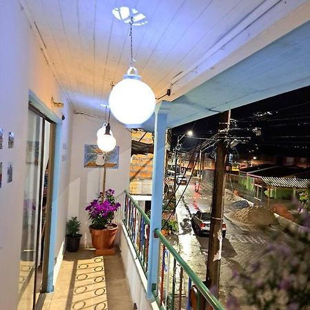 Artesanos Y Turistas Appartement Guatapé Buitenkant foto