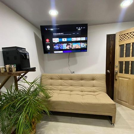 Artesanos Y Turistas Appartement Guatapé Buitenkant foto
