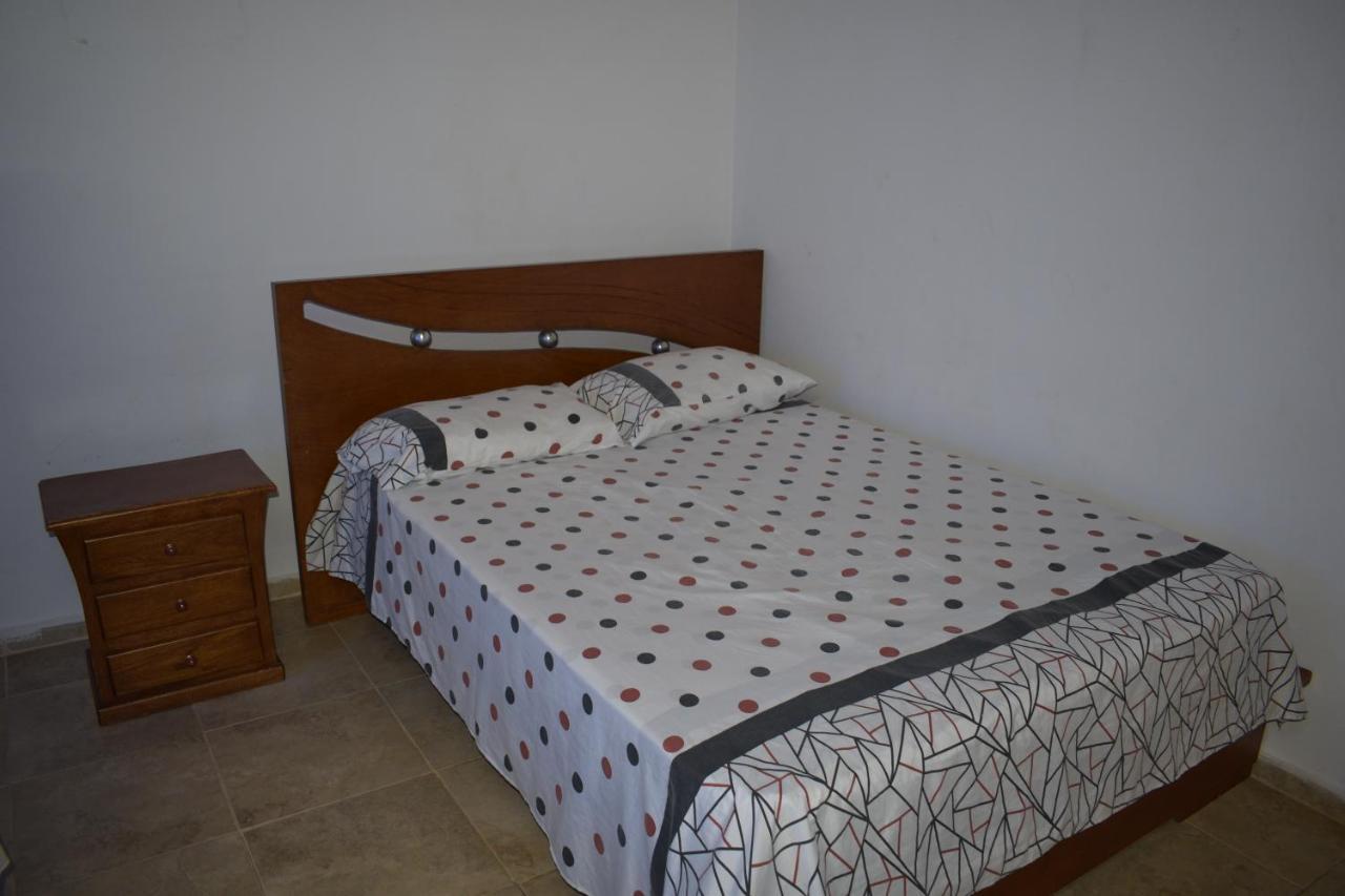 Artesanos Y Turistas Appartement Guatapé Buitenkant foto