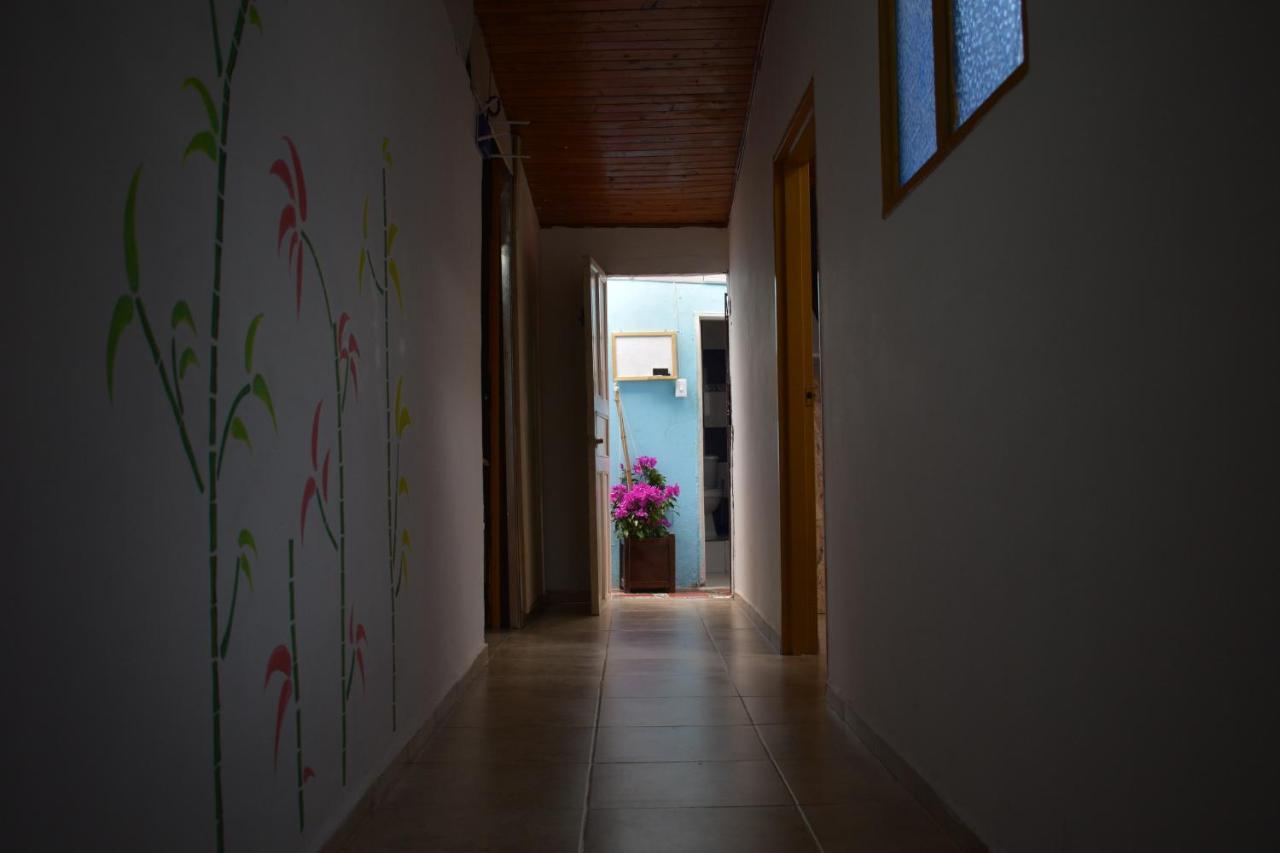 Artesanos Y Turistas Appartement Guatapé Buitenkant foto