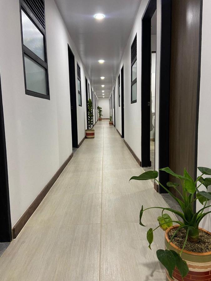 Artesanos Y Turistas Appartement Guatapé Buitenkant foto