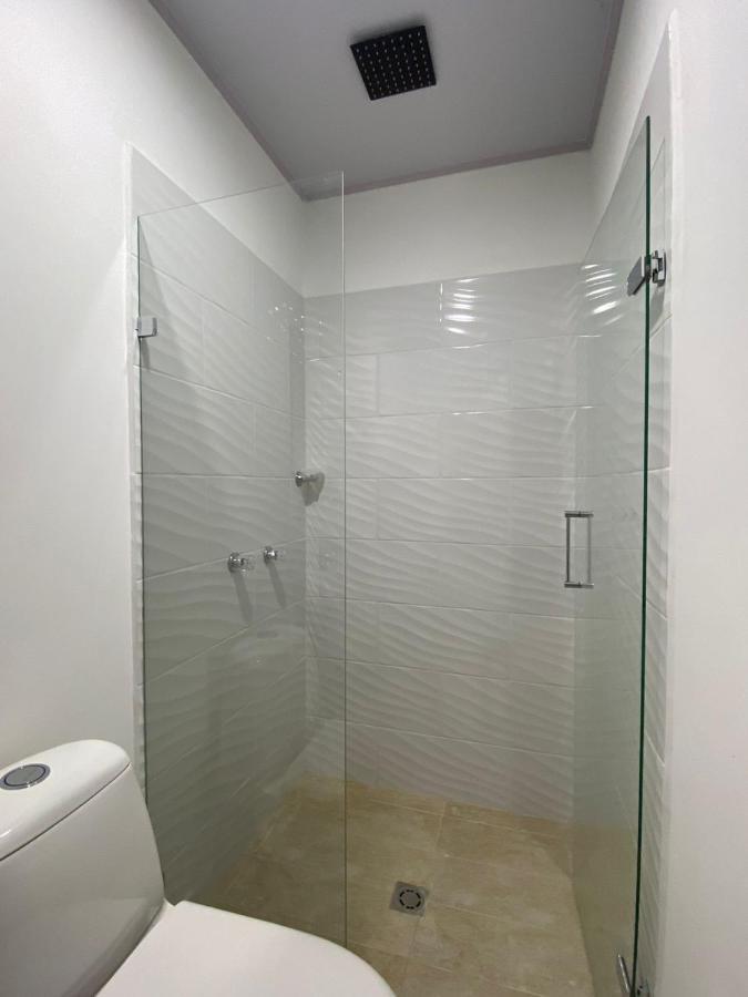 Artesanos Y Turistas Appartement Guatapé Buitenkant foto