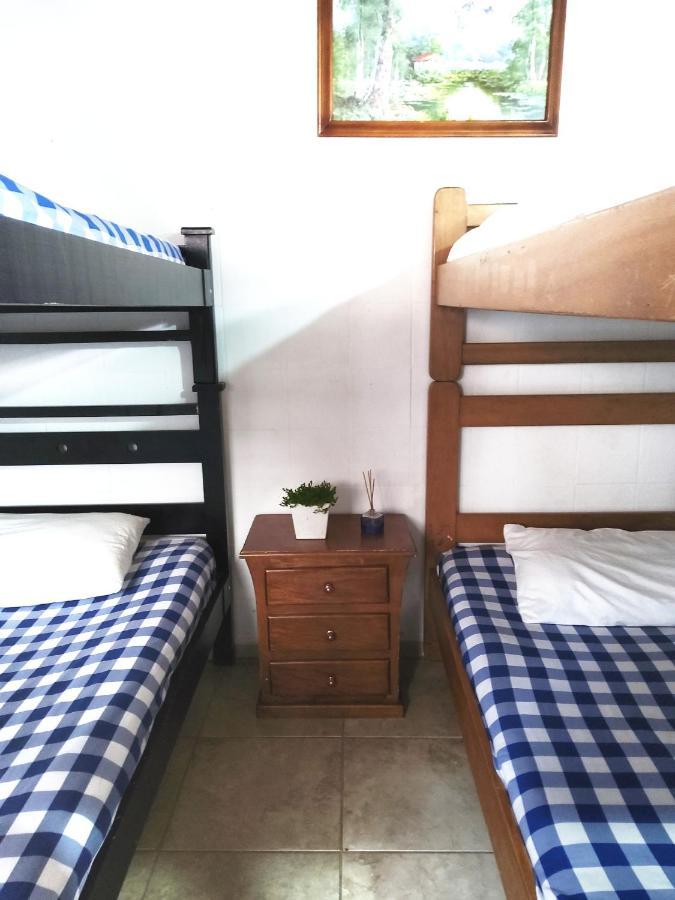 Artesanos Y Turistas Appartement Guatapé Buitenkant foto